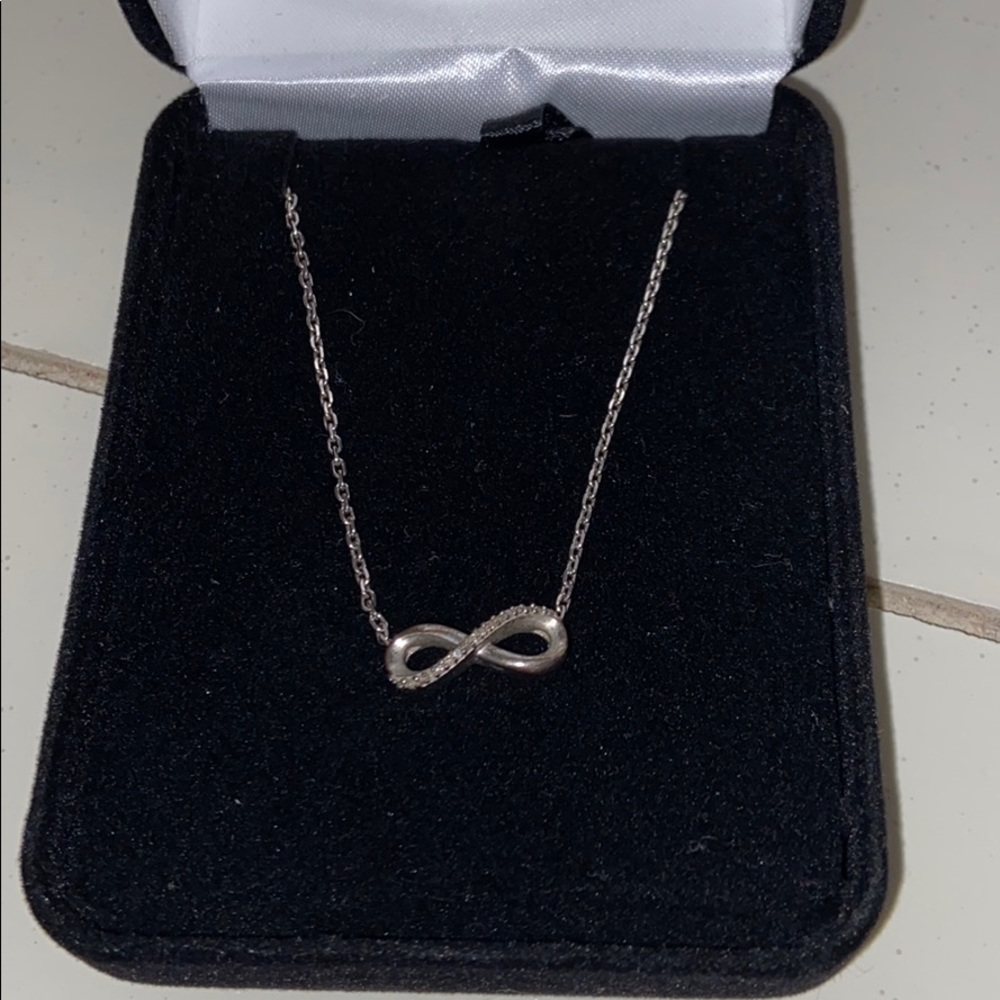 KAY Jewlers infinity necklace